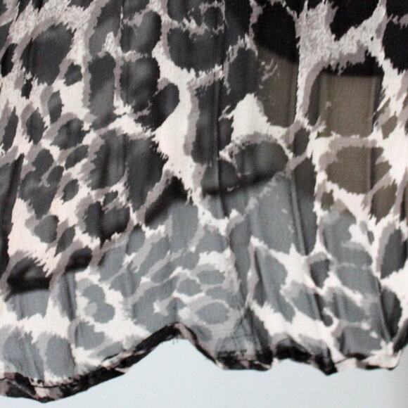 My Michelle Halter Top Blouse Sleeveless Bow Tie Animal Print Size M - Picture 7 of 11